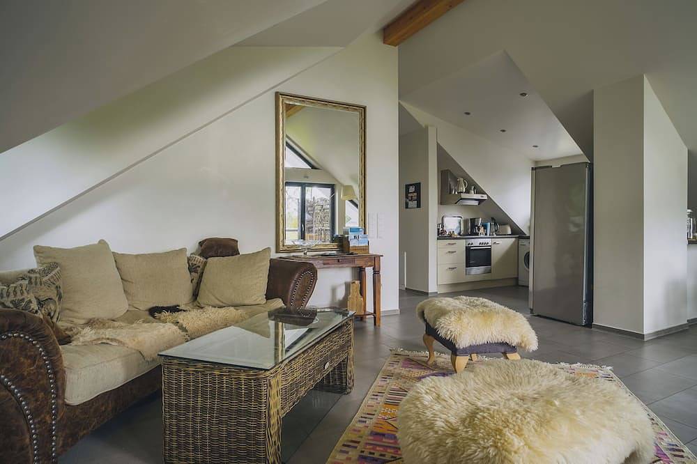 Ganze Wohnung, Traumhafte Helle Seeblick Wohnung in Holzhausen am Ammersee in Utting, Ammersee