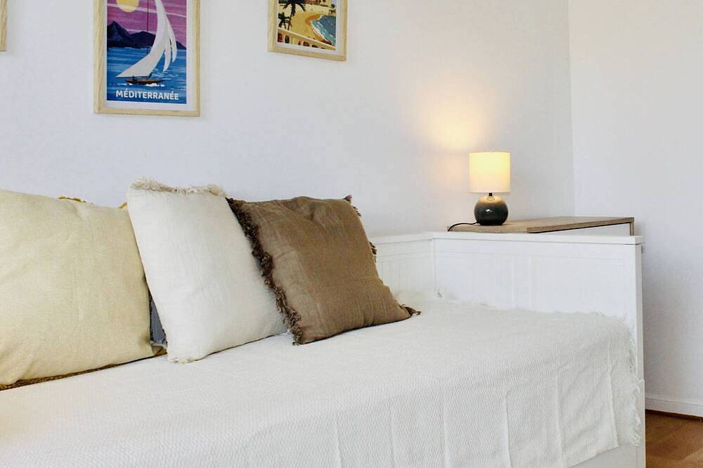 Apartamento entero, Apartamento renovado, con aire acondicionado - familias in Cros de Cagnes, Cagnes-sur-Mer