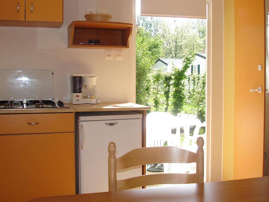 Flower Camping L'Echo du Malpas - Mobilheim 8 personen - Mobilheim Confort 31m² / 3 Zimmer + Tv + Unüberdachte Terrasse 6/8 Pers. in Monceaux-sur-Dordogne, Tulle und Umgebung