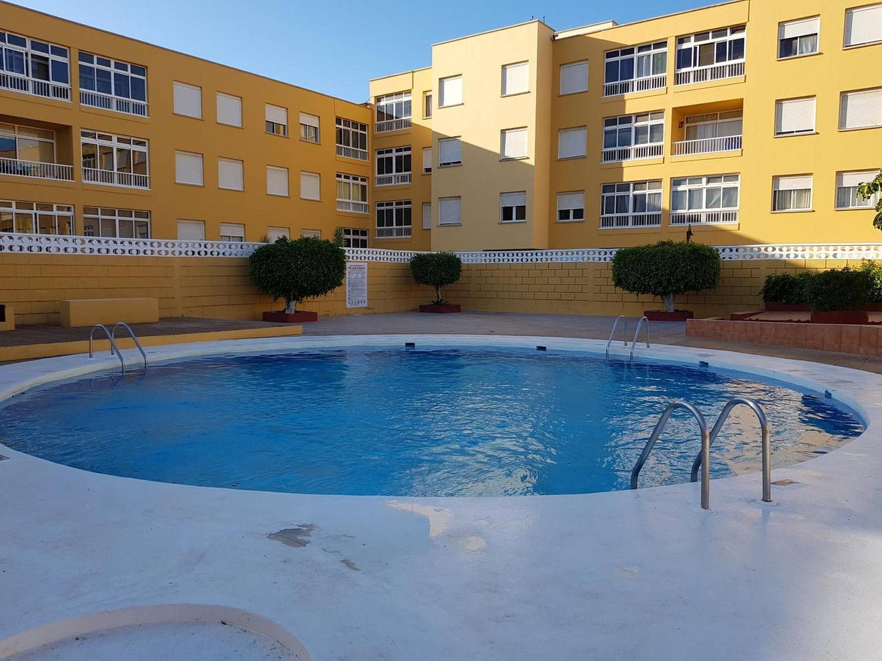 Appartamento intero, Appartamento Vacanze 'Alquilaencanarias-medano Lagos De' con Vista Montagna, Piscina e Wi-Fi in Playa el Médano, Granadilla de Abona