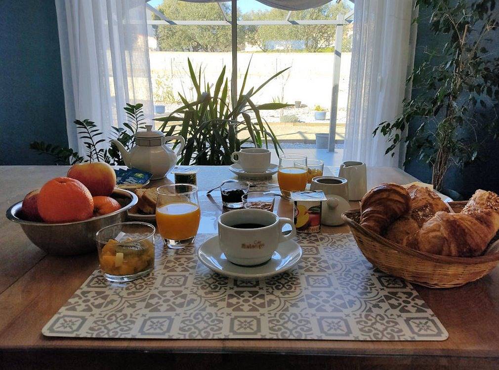 Almendra - Chambre Provence in Magalas, Région de Béziers