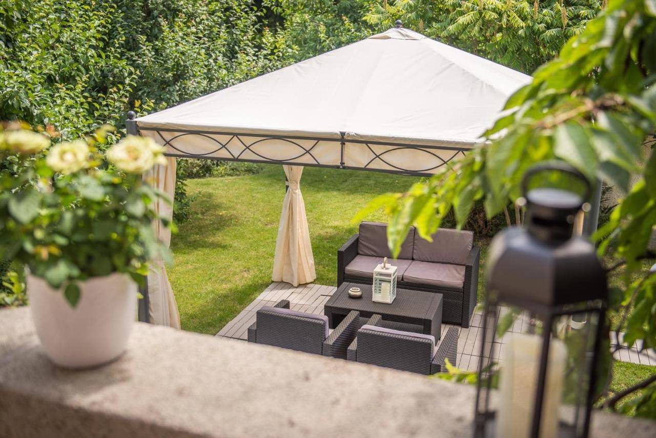 Max Aviation Villa & Apartments in Βέρνη, Canton of Bern
