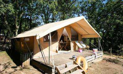 Tente pour 5 personnes, avec bassin pour enfant dans le Lot