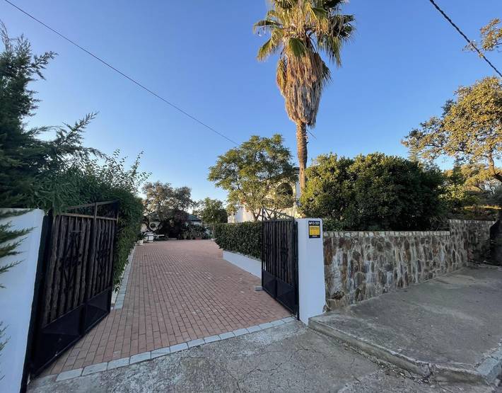 Chalet para 16 personas, con jardín en Sierra Norte de Sevilla - 3