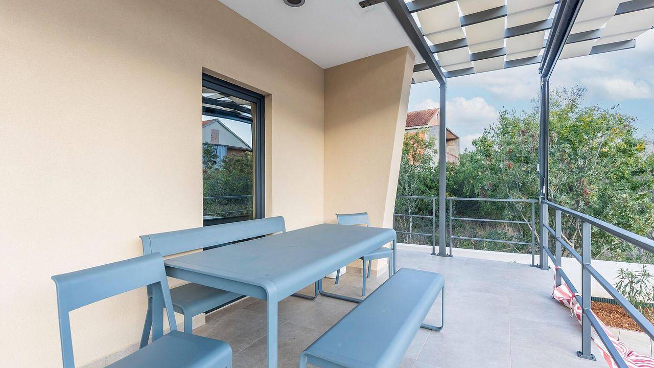 Ferienhaus für 6 Personen (110 m²) in Bilice in Bilice, Šibenik-Knin