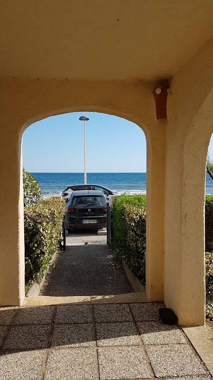 Appartement entier, Appartement 4 pers., tout confort, Côte Bleue, Sausset, 50m plage in Sausset-les-Pins, Région d'Istres