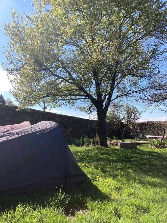 Location de vacances pour 2 personnes, avec terrasse ainsi que jardin et vue, animaux acceptés à Saint-Pal-de-Mons - 3