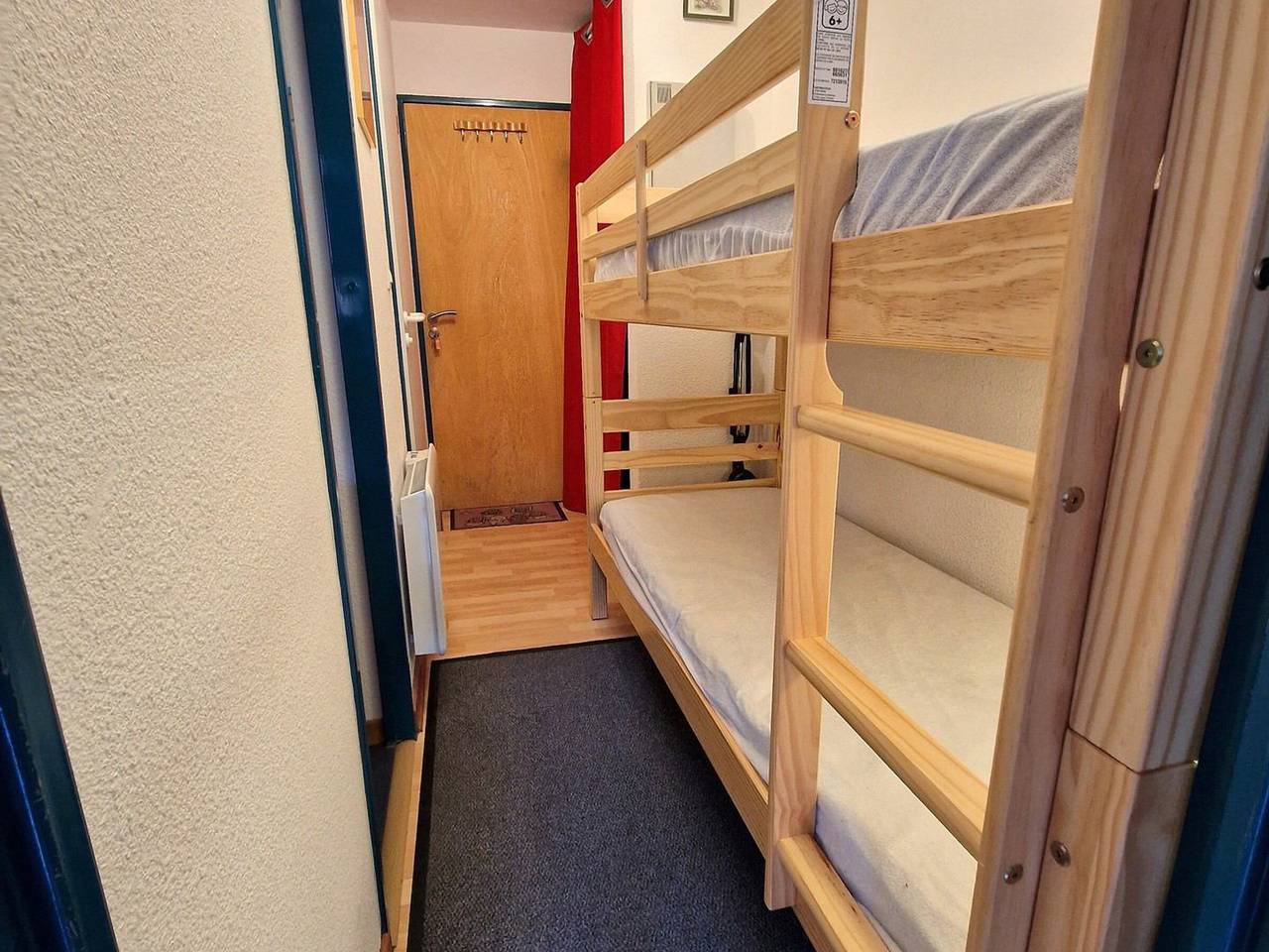 Ganzes Studio, Gemütliches Studio für 4 im Herzen von Valfréjus mit Balkon in Valfréjus, Modane