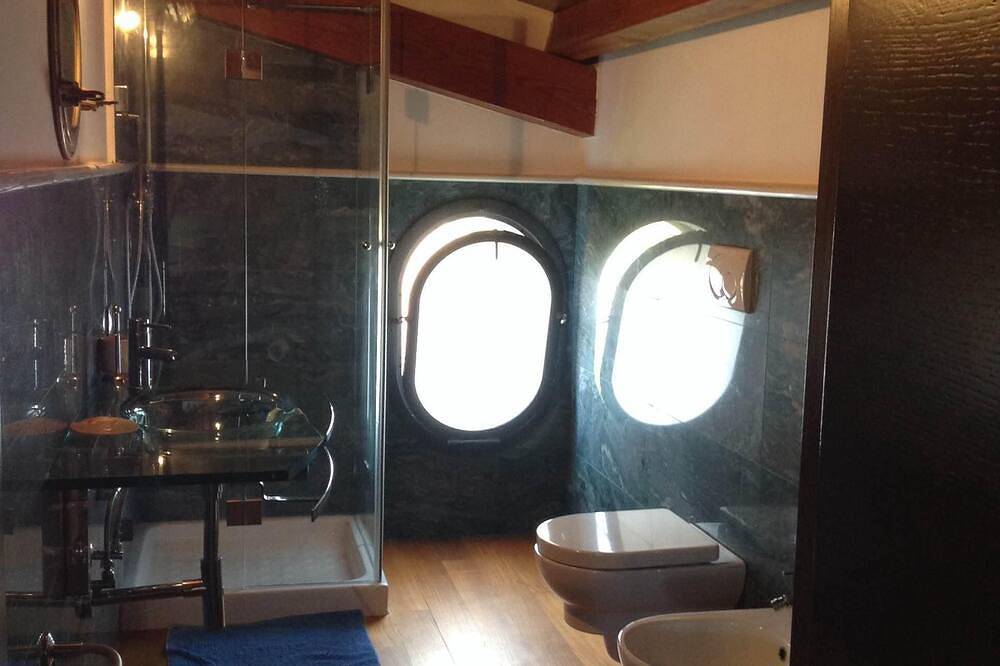 Geräumige Villa mit privatem Zugang zum Meer in Margherita di Savoia, Barletta-Andria-Trani