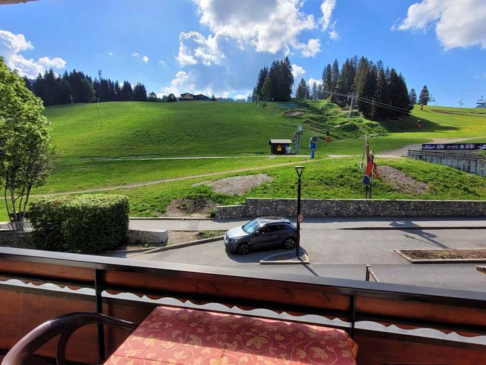 Gîte pour 4 personnes, avec balcon dans Office De Tourisme Des Gets - 4