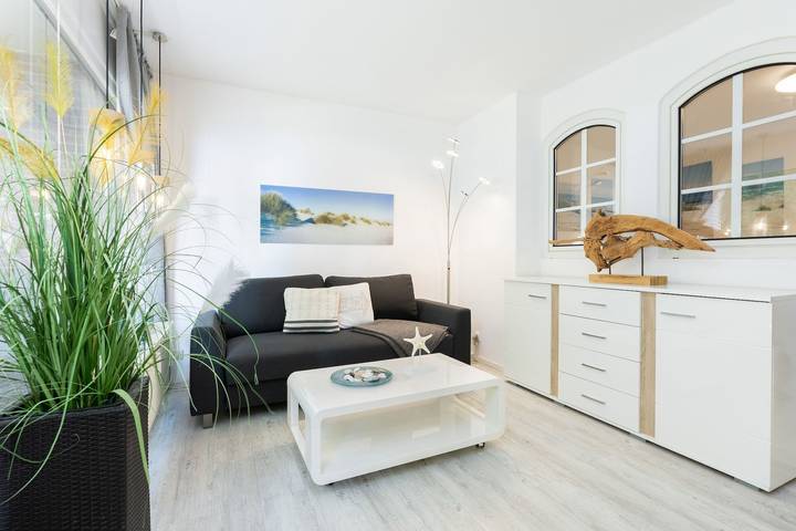 Ferienwohnung für 4 Personen, mit Meerblick und Balkon sowie Sauna in Haffkrug
