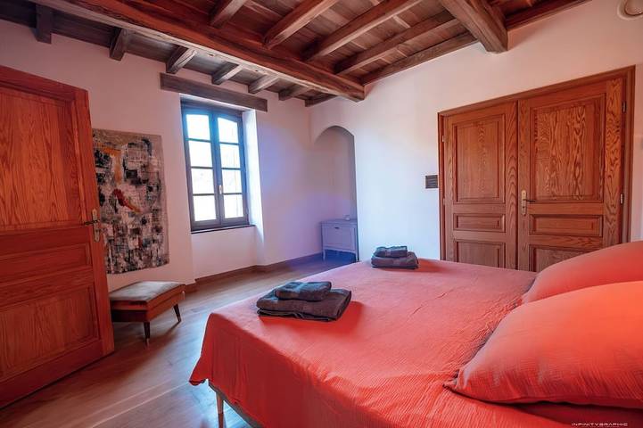Location de vacances pour 8 personnes, avec Balcon et Jacuzzi ainsi que Jardin et Sauna à Graulhet - 3