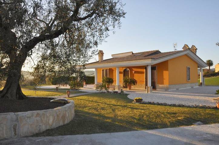 Chambre d’hôte pour 2 personnes, avec vue ainsi que terrasse et jardin à Sant'Elpidio a Mare - 2