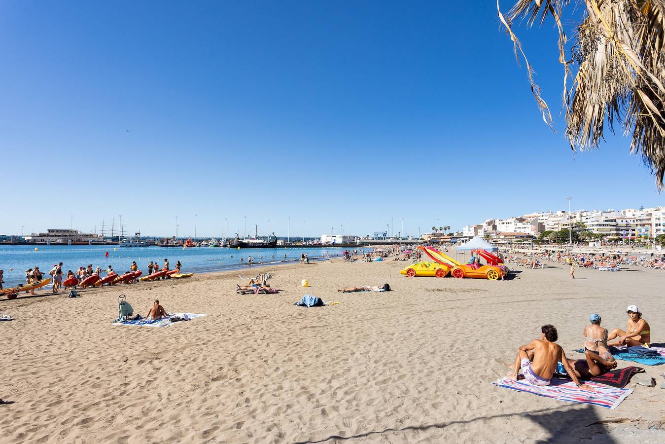 Entire apartment, Home2Book Ocean Views & Terrace Steps to the Beach in Los Cristianos, Arona
