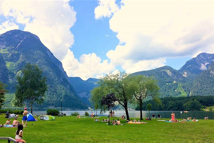 Ganze Ferienwohnung, The Green Lodge - Apartment mit 1 Schlafzimmer und Balkon in Obertraun, Dachstein Salzkammergut