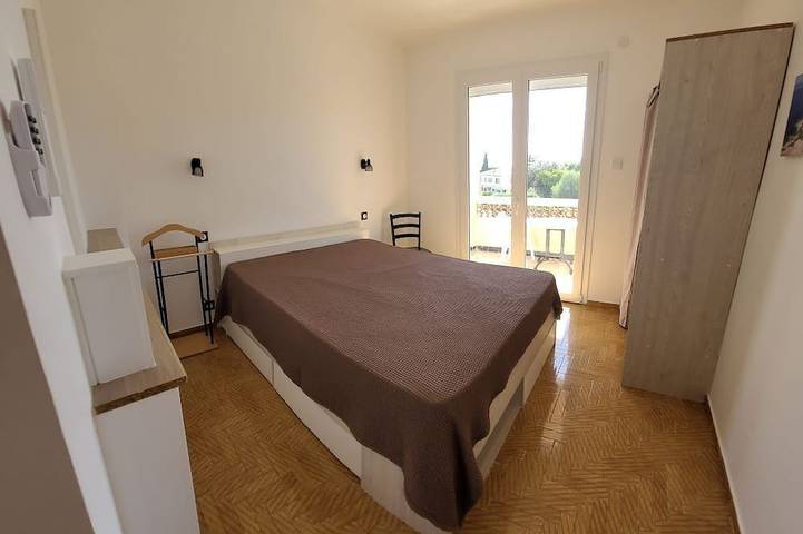 Location de vacances pour 10 personnes, avec jardin et balcon dans Sagone - 4