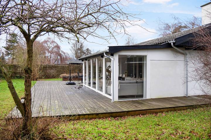 Chalet für 6 Personen, mit Terrasse und Garten sowie Seeblick auf Seeland - 3