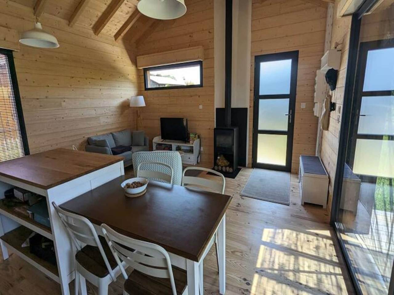 Ganze Wohnung, Chalet in der Nähe des Strandes von Chambrette in Le Verdon-sur-Mer, Regionaler Naturpark Médoc