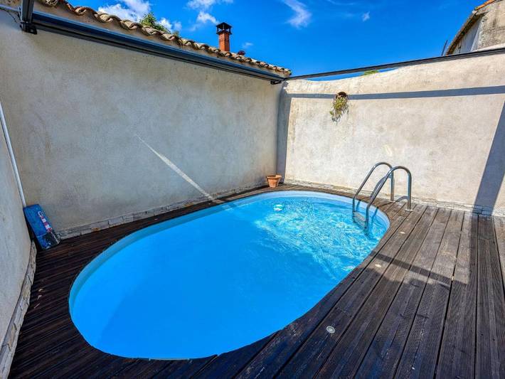 Maison de vacances pour 6 personnes, avec terrasse et piscine