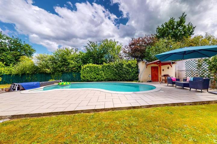 Casa de vacaciones para 9 personas, con jardín y piscina, Se admiten mascotas - 1
