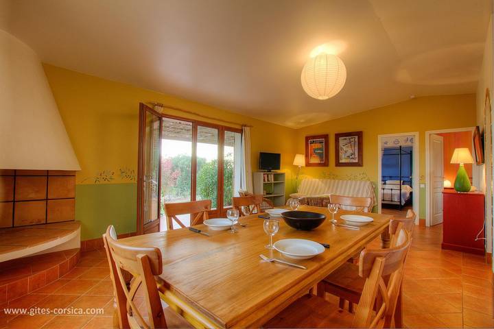 Gîte pour 4 personnes, avec Terrasse ainsi que Jardin et Vue à Monacia-d'Aullène - 4