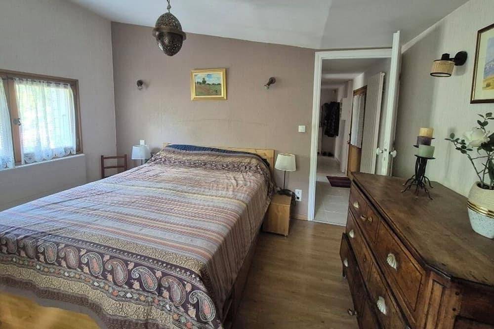 Your stay in the Alps between lakes and mountains. in Saint-Théoffrey, Isère