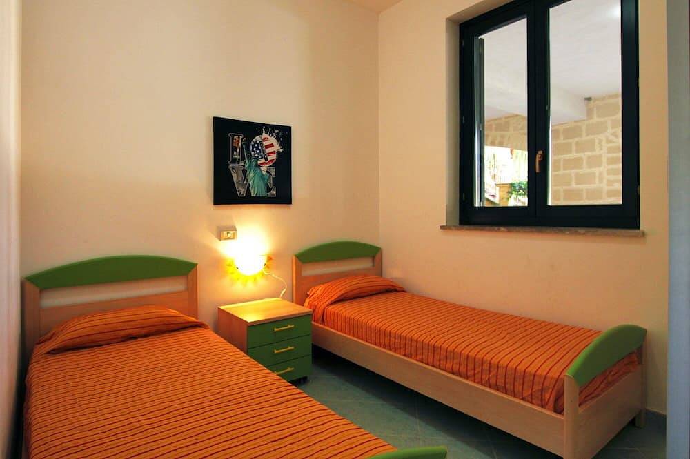 Appartamento intero, 4 camere da letto, 2 bagni, vicino al mare, terrazza, Wi-Fi, A/C, piscina in Contrada Pistavecchia, Provincia di Palermo