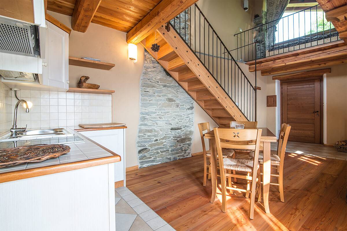 Chalet 'Civico 9' with Mountain View, Shared Garden and Wi-Fi in Marmora, Cuneo Province