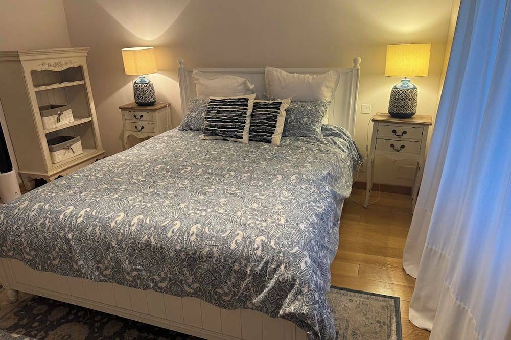 Spacious 4-bed home set on Chateau L’Arc Golf Club, 20 mins from Aix en Provence in Fuveau, Region de Aix-en-Provence