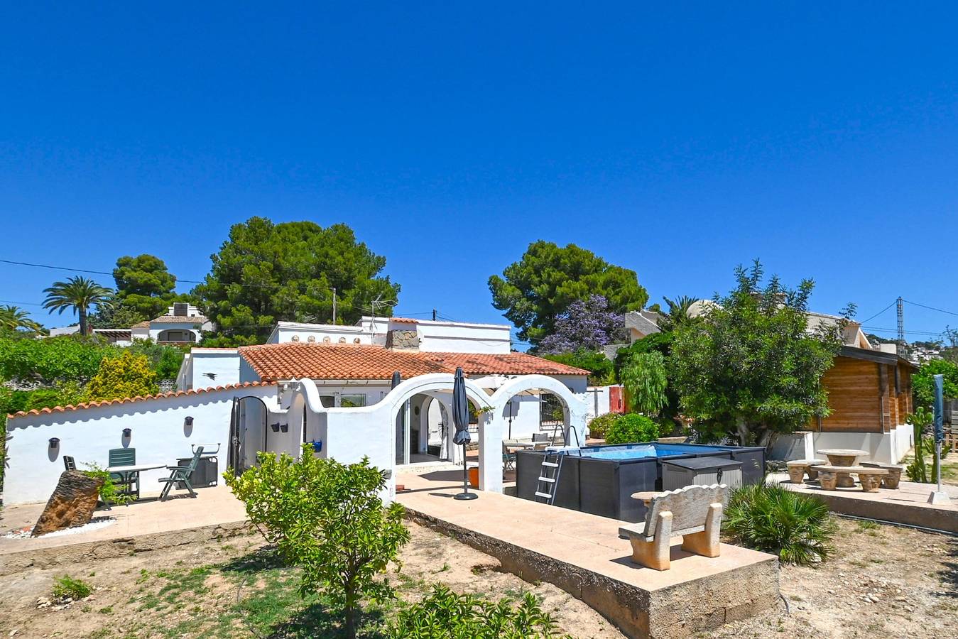 Charmante maison de vacances et chalet, avec piscine et vue imprenable in Fanadix, Benissa