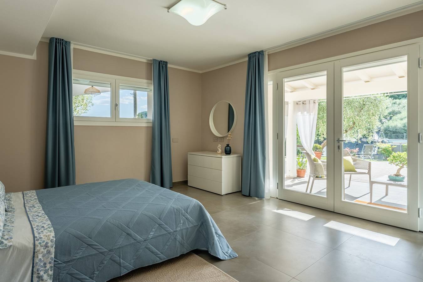 Villa 'Meschi' with private pool, Wi-Fi and air conditioning in Capannori, Lucca Provisen