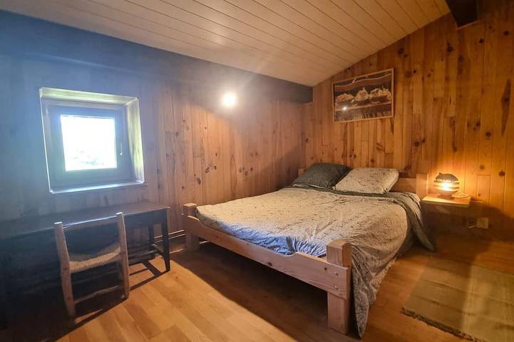 Gîte pour 6 personnes, avec jardin à Doizieux - 4