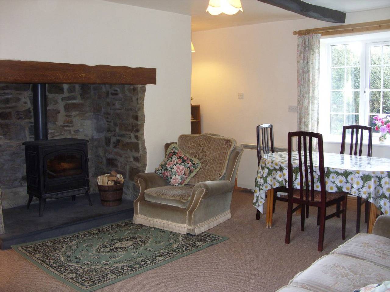 East Hook Holiday Cottages - Daisy Cottage in Devon