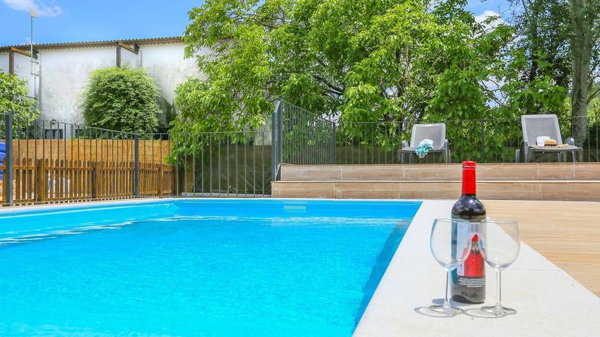 Casa rural para 17 personas, con piscina y balcón/terraza en Castaño del Robledo - 2