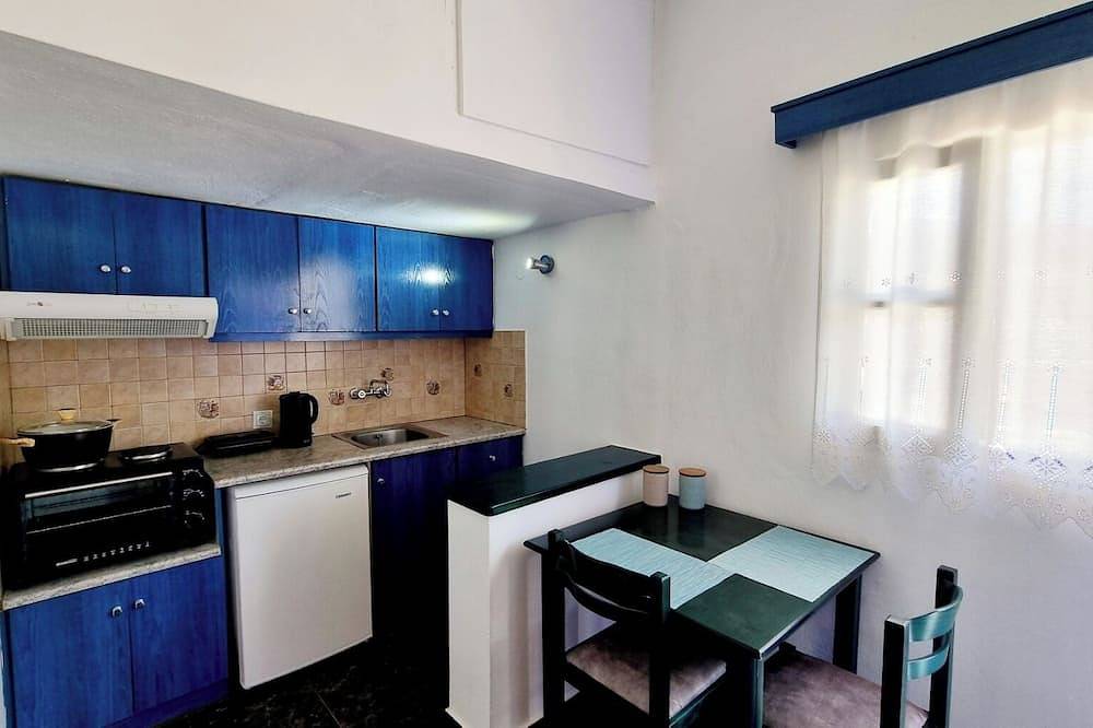 Entire apartment, Xylokeratidi Sea View Family Studio in Amorgos