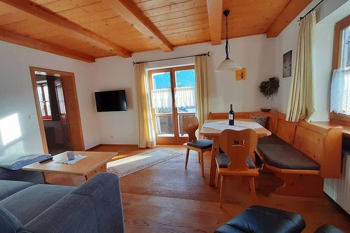 Holiday apartment for 4 people, with balcony - 1