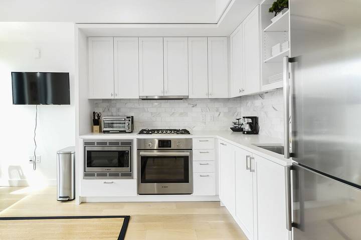 Vacation rental for 2 people, with pool and terrace as well as hot tub in Denver