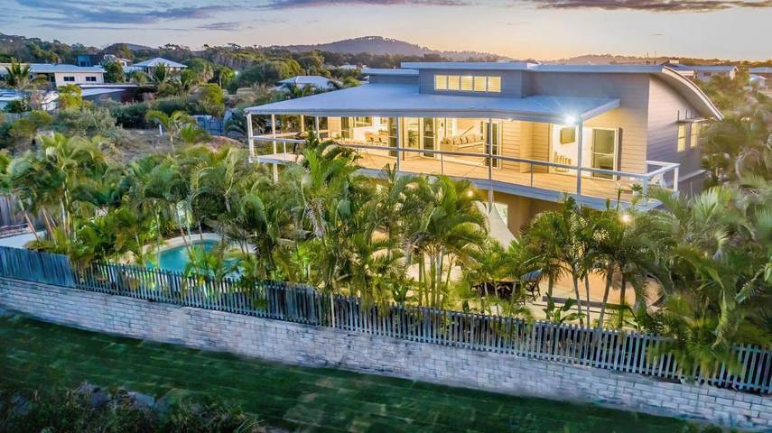 Casa de vacaciones para 10 personas, con jardín y vistas además de terraza y piscina, Se admiten mascotas - 1