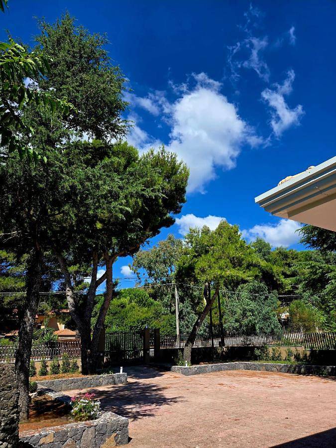 Etnaglow Luxory Sicilian Villa in Nicolosi, Etna
