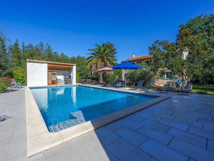 Location de vacances pour 12 personnes, avec jardin et sauna à Uzès - 4