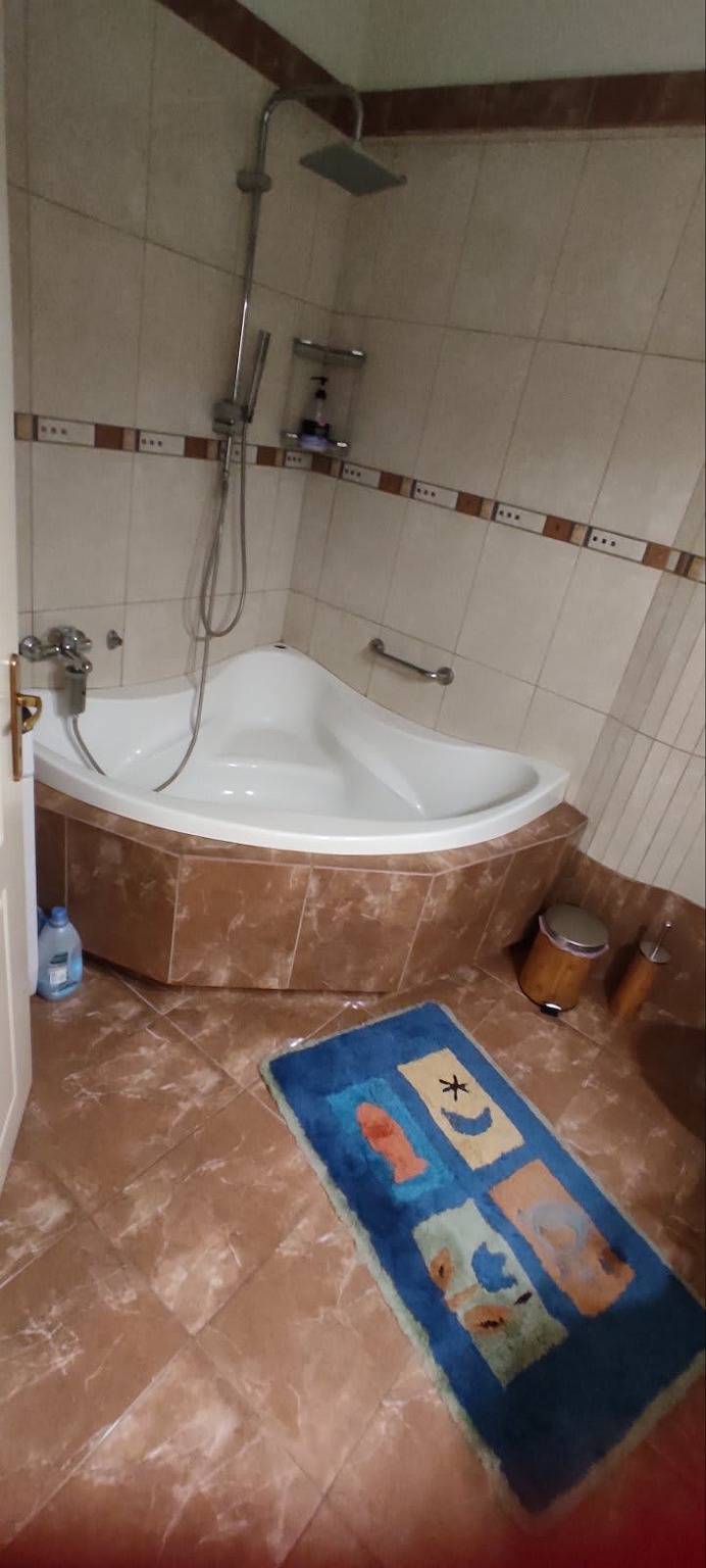 Appartement entier, Natalys 2 Bedroom Gorgeous Apartment in Volos in Vólos, Magnisia