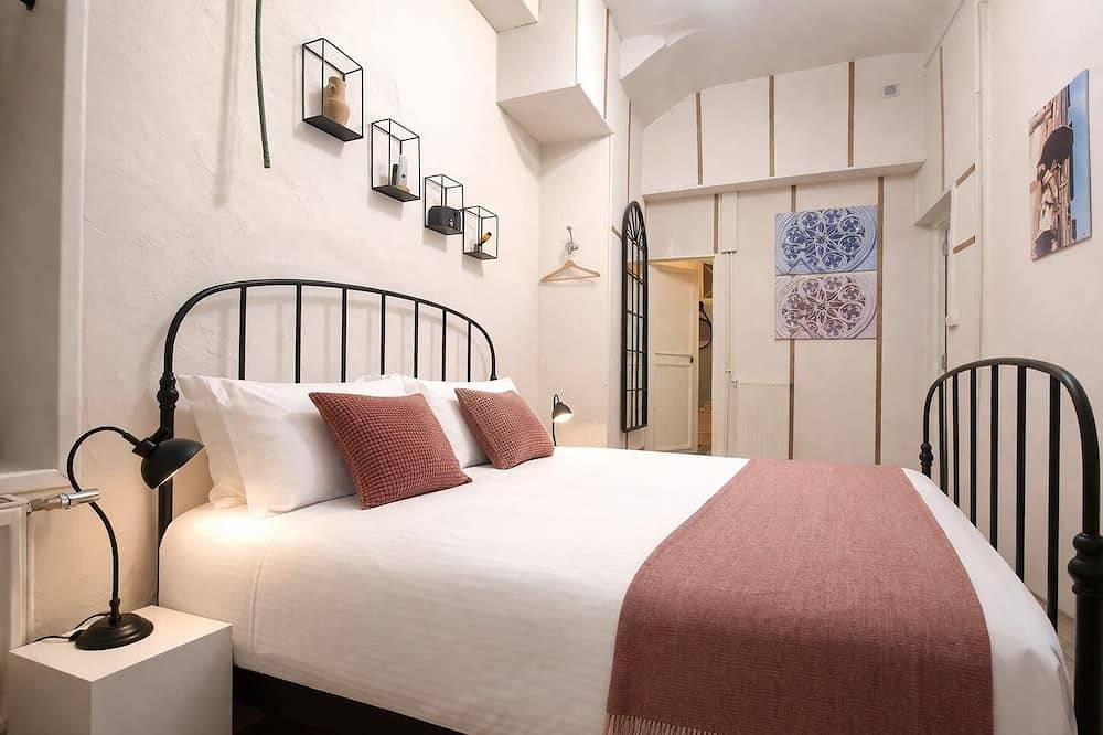 Appartement entier, Centre historique Chalon-sur-Saône, caveau bourguignon, 8 pers, parkings proches in Chalon-sur-Saône, Région de Chalon-sur-Saône