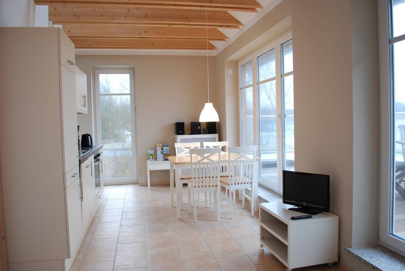 Ganze Ferienwohnung, Fördeblick-Fewo.de in Kieler Förde, Heikendorf