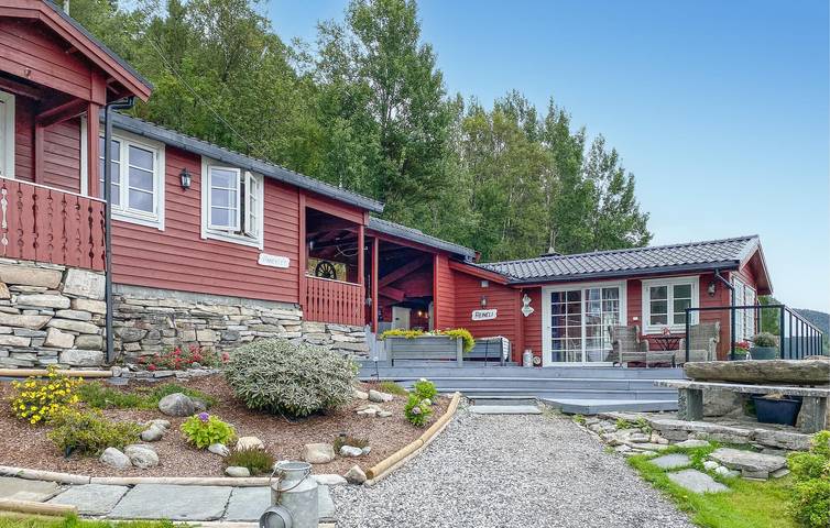 Ferienhaus für 9 Personen mit Garten in Sognefjord