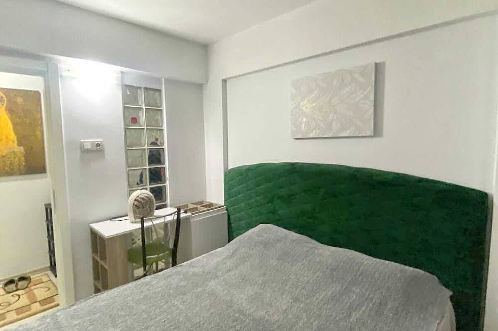 Ganze Wohnung, Cozy 2-bedroom condo with Wifi, Ac in beautiful İzmir in Izmir, Provinz Izmir