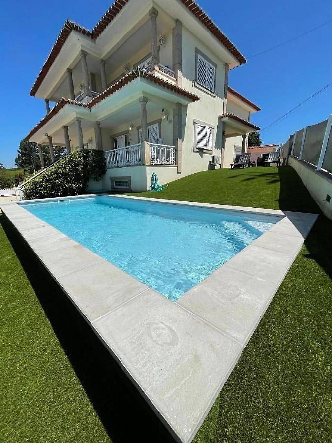 Maison d’hôte pour 2 personnes, avec vue ainsi que jardin et piscine dans Paços de Ferreira