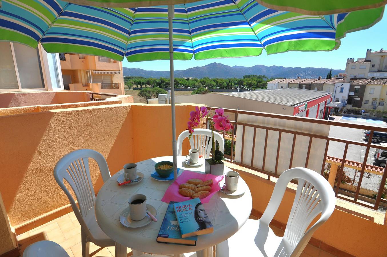 Studio entier, Studio à Roses, Costa Brava! Idéal pour 2 personnes, Proche de la Plage, Confortable et Equipé. Reserve maintenant! in Santa Margarida, Roses