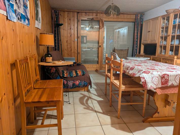 Location de vacances pour 7 personnes, avec jardin à Morillon