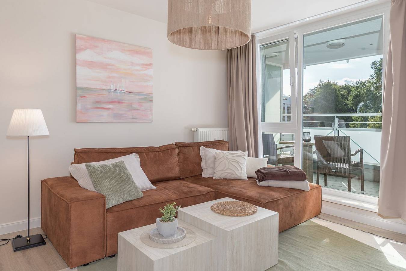 Ganze Wohnung, Ferienwohnung Küstenglück im Herzen von Zingst mit Balkon zur Meerseite in Ostseebad Zingst, Zingst