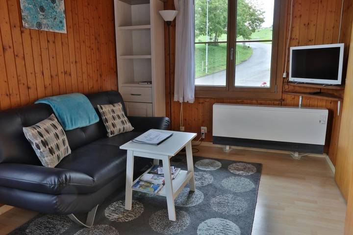 Gîte pour 2 personnes, avec vue et jardin, adapté aux familles à Morat - 3